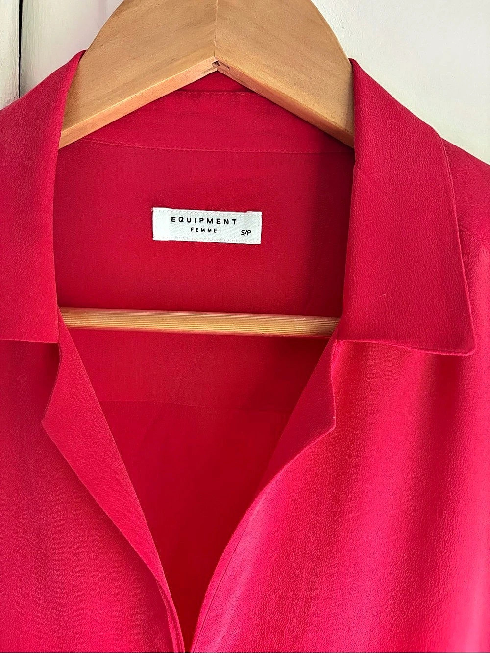 Equipment Silk Georgette Crepe Shirt Silk Button Down in Pink Small Like New